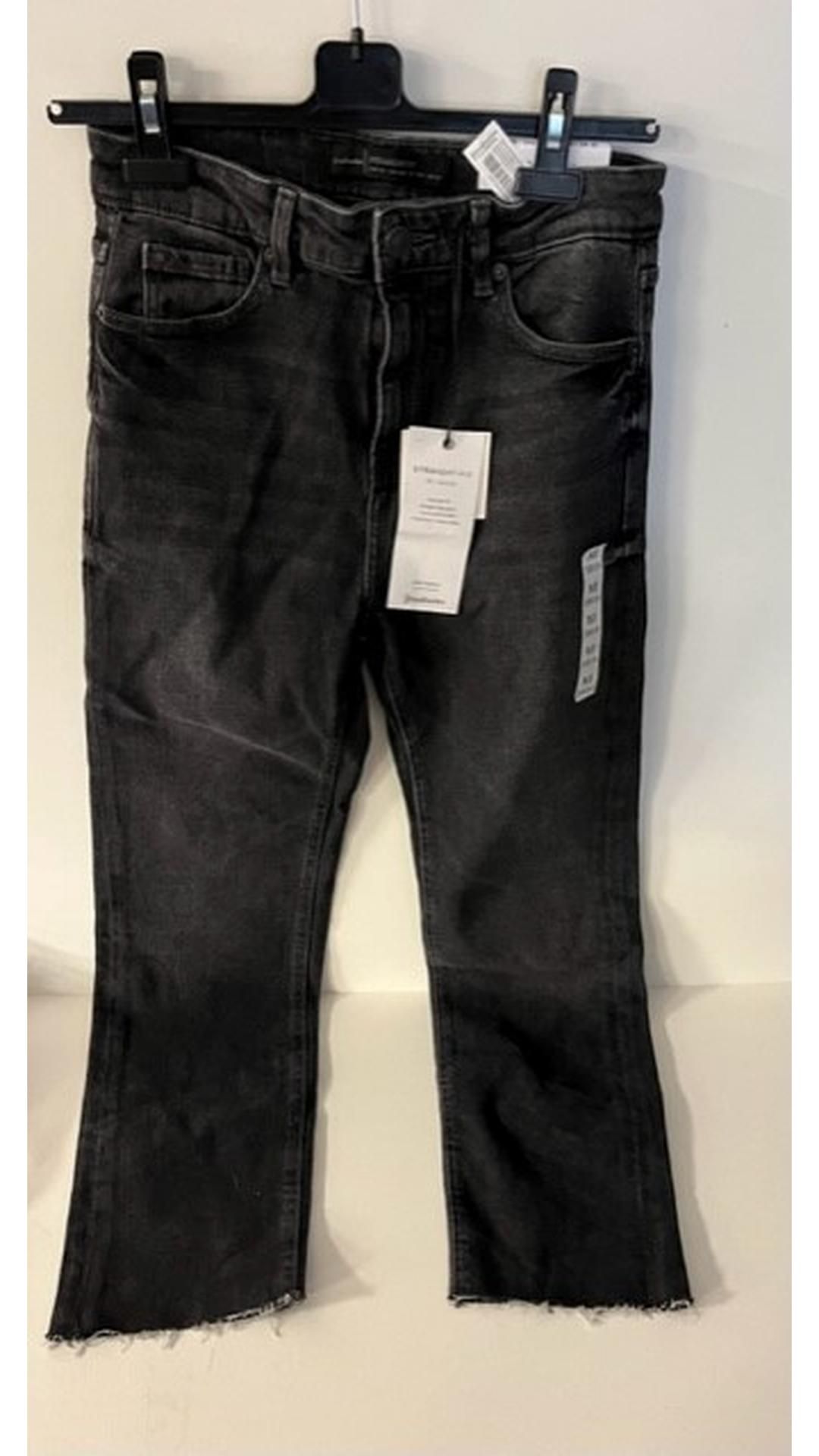 Stradivarius Women's Straight Leg Jeans, Black, Size UK 6