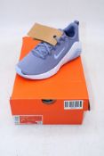 Nike Air Zoom Bella 7, Indigo/Aluminium, UK 5. Box damaged