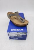 Birkenstock Regular Fit Gizeh BS, Stone, UK 5