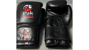 Pakbonkan 10oz Boxing Gloves, Black