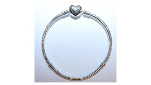 Pandora Moments Heart Clasp Snake Chain Bracelet 18cm