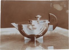 Marianne Brandt. Teapot for tea-extract (MT 49), design by Marianne Brandt (1924). Circa 1924