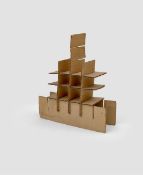 Hermann Glöckner. Dreistöckiger Bau mit Mittelwand. 1973