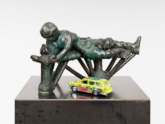 Thomas Schütte. ”Kriegerdenkmal VII”. 2004