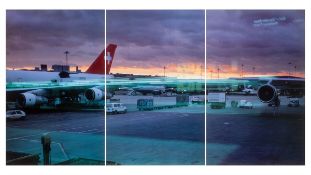 Peter Fischli und David Weiss. „Ohne Titel (Airport Zürich, 2000)“. 2000/2007