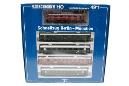 Fleischmann Schnellzug ”Berlin-München” 4911, Spur H0, 2-Leiter, 5-teilig, Alterungsspuren, im