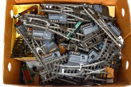 Großes Konv. Fleischmann Weichen, Spur 0, tw elektromagnetisch, Laternen nicht vollständig, Z 3