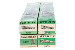 4 Märklin Wagen, Spur H0, Alterungsspuren, je im tw besch. und NV Karton, meist Z 2-3