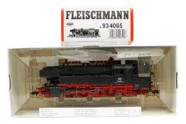 Fleischmann 1-D-2 Tenderlok ”065 018-4” 934065, Spur H0, 2-Leiter, schwarz, Alterungsspuren, im