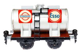 Märklin Esso-Kesselwagen 1674, Spur 0, HL, kleine LS/RS, L 13, noch Z 2