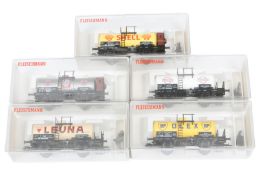 5 Fleischmann Wagen, Spur H0, Alterungsspuren, im leicht besch. OK, Z 1-2