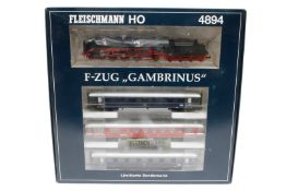 Fleischmann F-Zug ”Gambrinus” 4894, Spur H0, 2-Leiter, komplett, Alterungsspuren, im leicht besch.