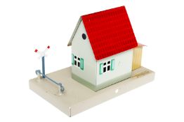 Fleischmann Bahnwärterhaus, mit Zaun und Andreaskreuz, Spur 0, HL, L 17,5, Z 2