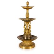ALZATA CENTROTAVOLA IN BRONZO DORATO, XIX SECOLO