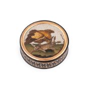 TABACCHIERA IN TARTARUGA E ORO CON MICROMOSAICO, ROMA, XIX SECOLO
