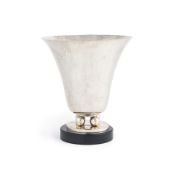 VASO IN ARGENTO SU BASE IN MARMO, XX SECOLO