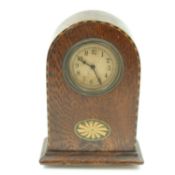 Dome inlaid mantle clock, D: 18 cm. UK P&P Group 2 (£24+VAT for the first lot and £5+VAT for