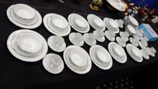 Royal Worcester Classic Platinum dinner service, 85 pieces. Not available for in-house P&P.