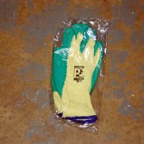 120 pairs of Coloursafe Predator work gloves, size 10. Not available for in-house P&P. THIS LOT MUST