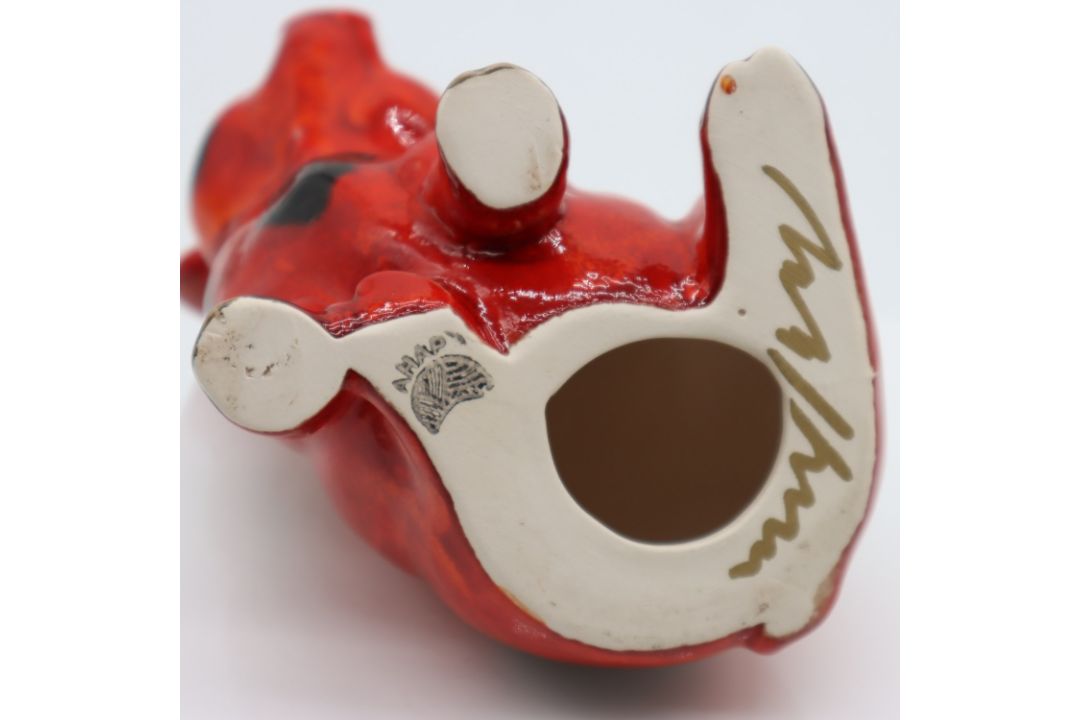 Anita Harris piglet figure, signed in gold to base, H: 15 cm. UK P&P Group 1 (£18+VAT for the - Image 4 of 4