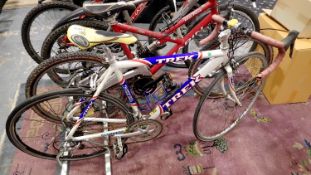 Trek racing bike 21 inch frame and 26 inch wheel. Not available for in-house P&P