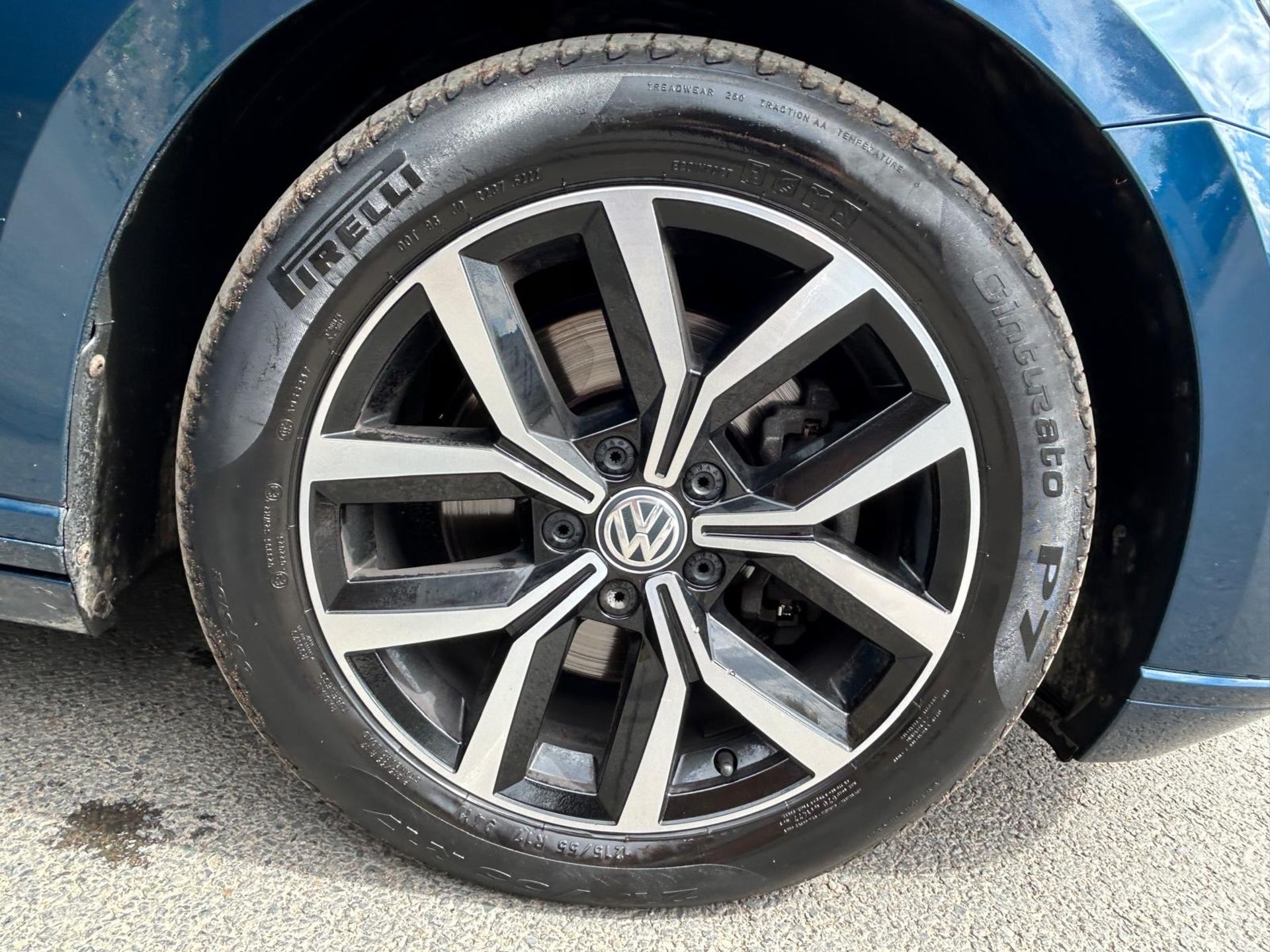 VOLKSWAGEN PASSAT 1.6 TDI SEL DSG ESTATE AUTO - NAV - PARKING SENSORS - BLUETOOTH (69 REG) - Image 14 of 26