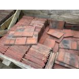 Approx. 800 red roof tiles, 27cm l x 17cm w
