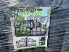UNUSED 14FT BI-PARTING GATES