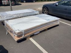 SELECTION OF PLY WOOD, 3 PLANK CLADDING,