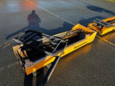 FORKLIFT CARRIAGE