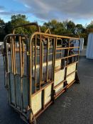 CATTLE CRUSH