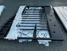 UNUSED 14FT BI-PARTING GATES