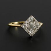 Jugendstil-Ring mit Altschliff-Brillanten.