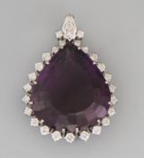 Großer Amethyst-Brillant-Anhänger.