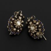 Museale Rokoko-Ohrhänger mit Diamanten.