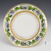 Biedermeier-Teller mit Passionsblumen. KPM Berlin.