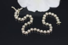 Armband 585er Weißgold mit 38 einzeln gefassten Diamanten 13,71 g brutto