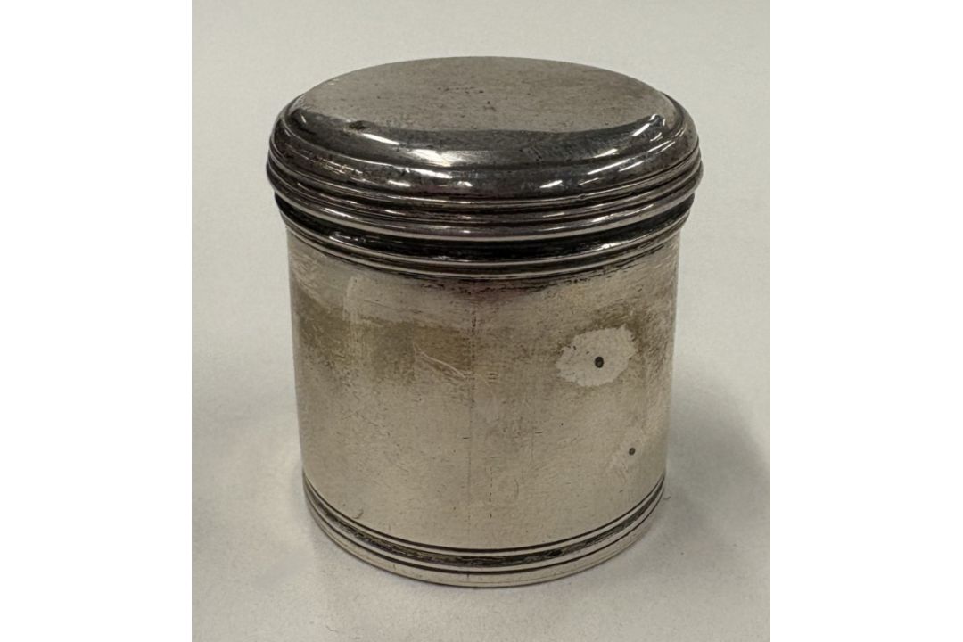 A silver pill box. - Image 1 of 4