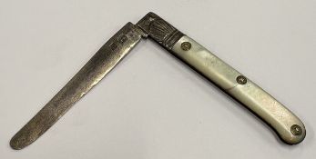 An early 19th Century George III silver and MOP travelling knife.