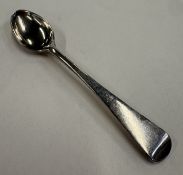 A George III silver snuff spoon.