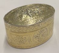 An 18th Century Continental silver-gilt snuff box.