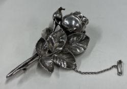 A rare novelty silver flower viniagrette.  London 1880. Edward H Stockwell. Approx. 45 grams.