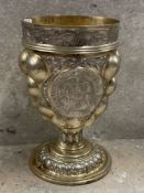 An early 17th Century Continental silver beaker. Approx. 129 grams. Est. £800 - £1200.