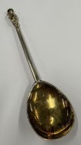 An early 17th Century silver apostle spoon. London 1613. Approx. 46 grams. Est. £1500 - £2000.