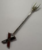 A rare Scottish silver fork decorated with agate stones to terminal, marked silver. Approx. 4 grams.