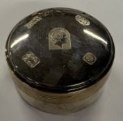 A modernistic silver snuff box with lift-off cover, marked to cover. Sheffield. Approx. 100 grams.