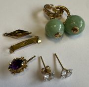 A pair of gold-mounted hardstone earrings etc.