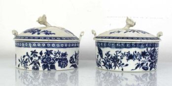 A pair of 18th century blue and white Worcester covered containers of circular form, each