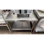 80cm stainless steel preparation table with a shelf under