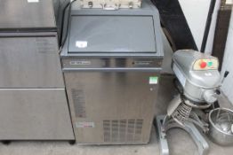 +VAT 59cm Scotsman EF103 easy fit floor standing ice machine